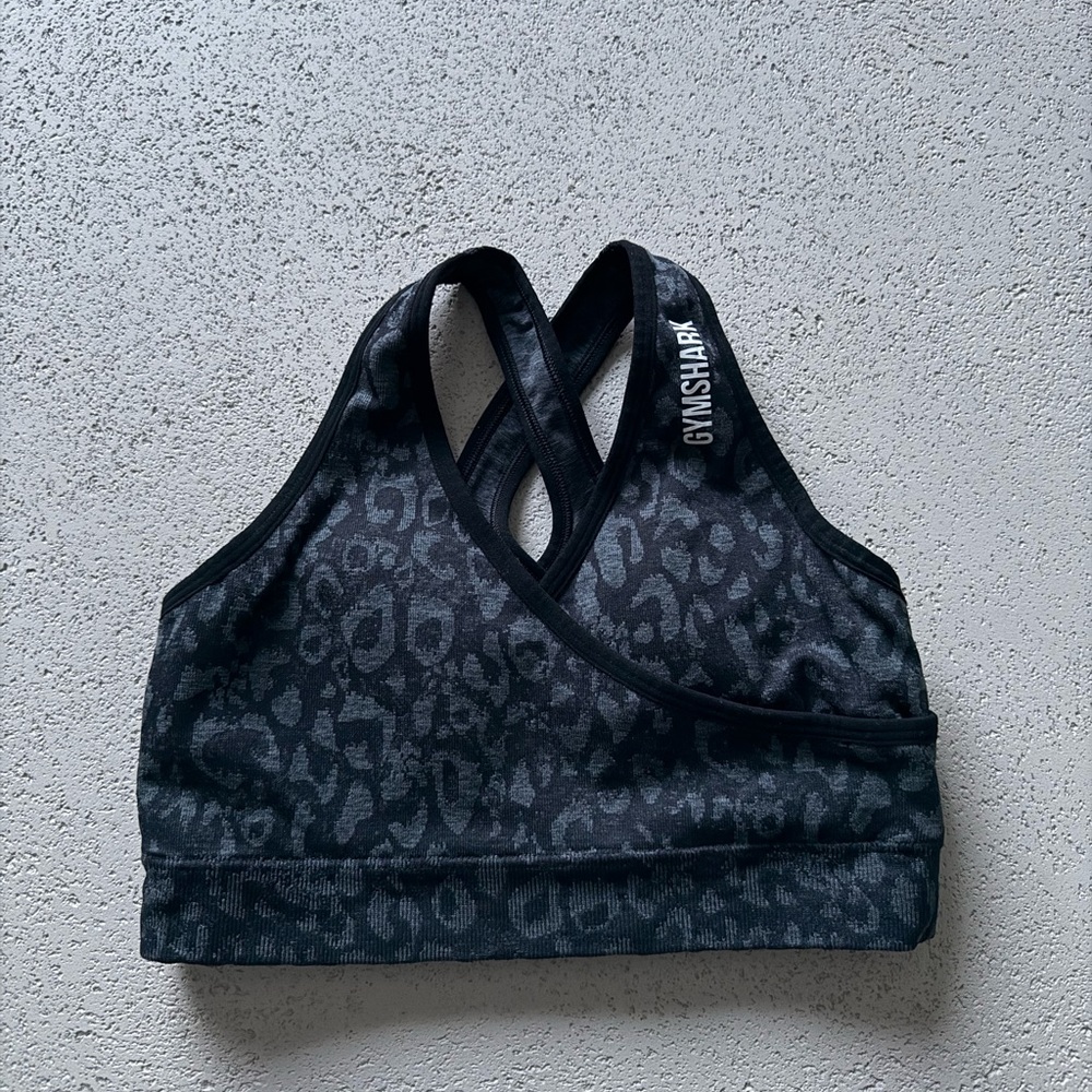 Gymshark adapt camo print sports bra